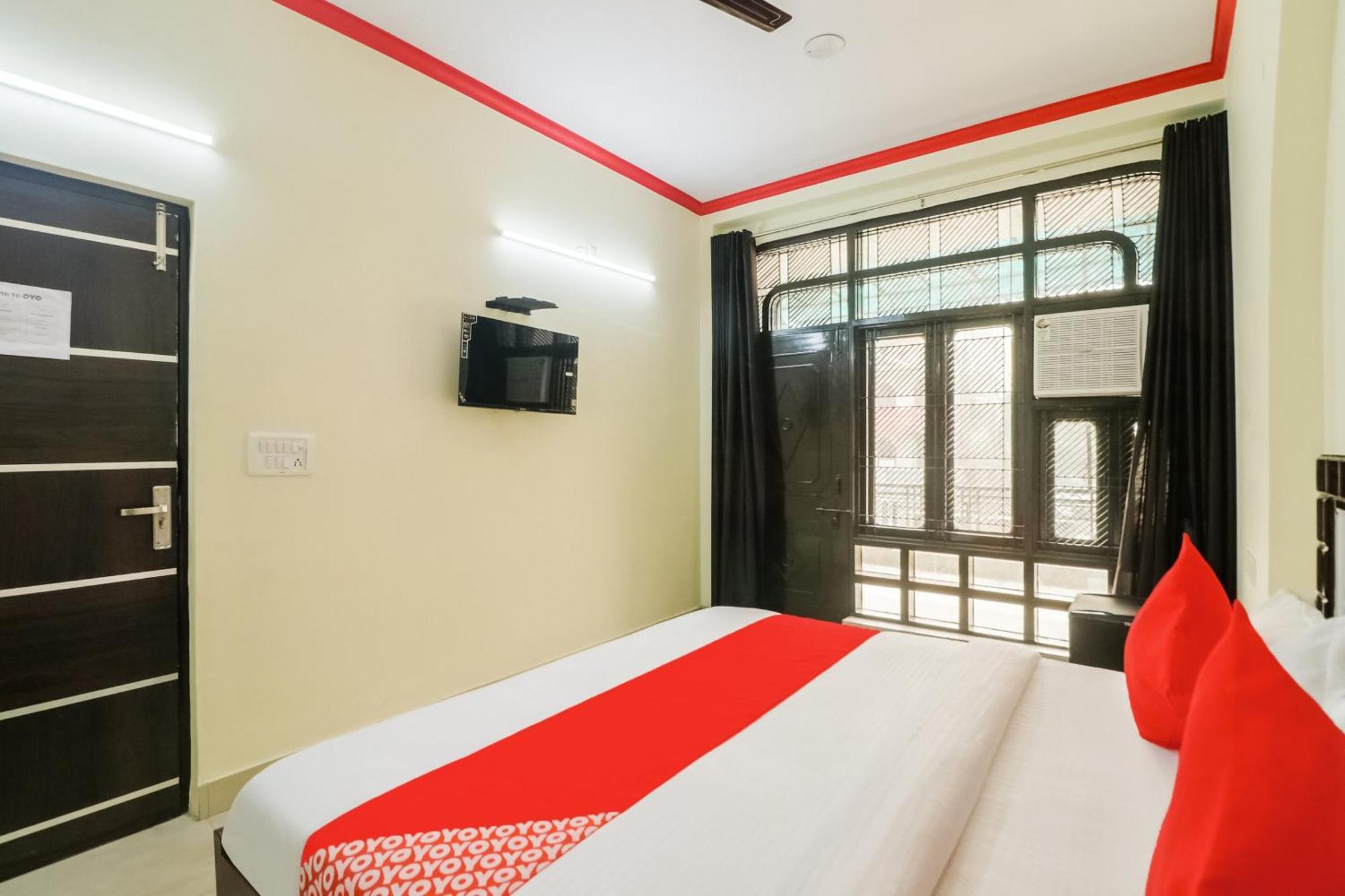Hotel Golden Bridge à New Delhi Extérieur photo